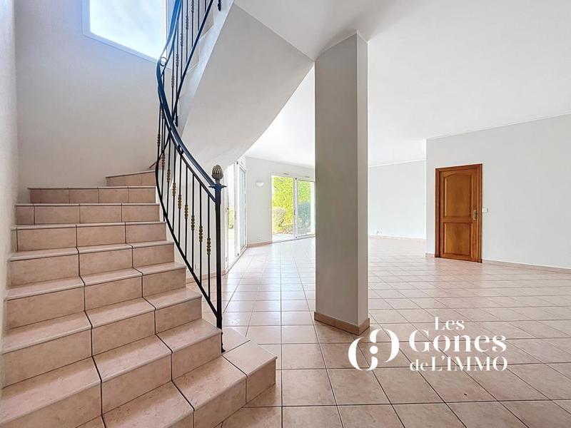 Maison - 151 m² - 5 pièces