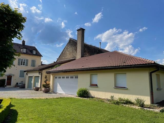 Maison de ville - 313 m² - 10 pièces