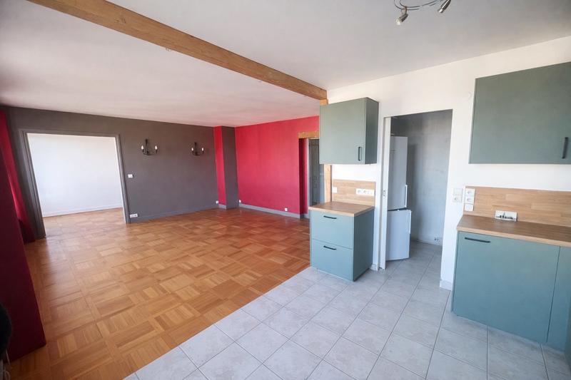 Appartement - 102 m² - 5 pièces