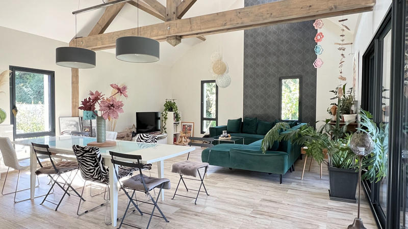 Maison - 1 730 m² - 8 pièces