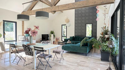 Maison - 1 730 m² - 8 pièces