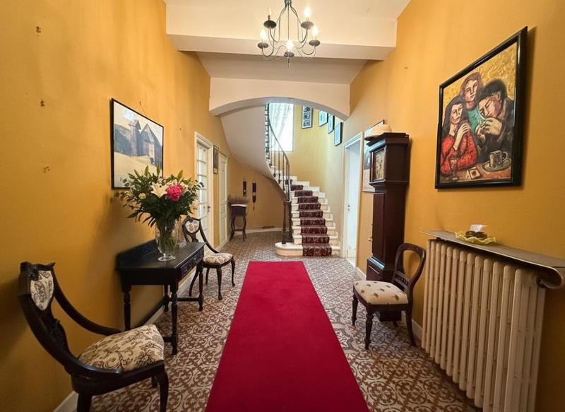 Demeure - 455 m² - 12 pièces