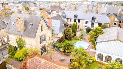 Demeure - 506 m² - 20 pièces