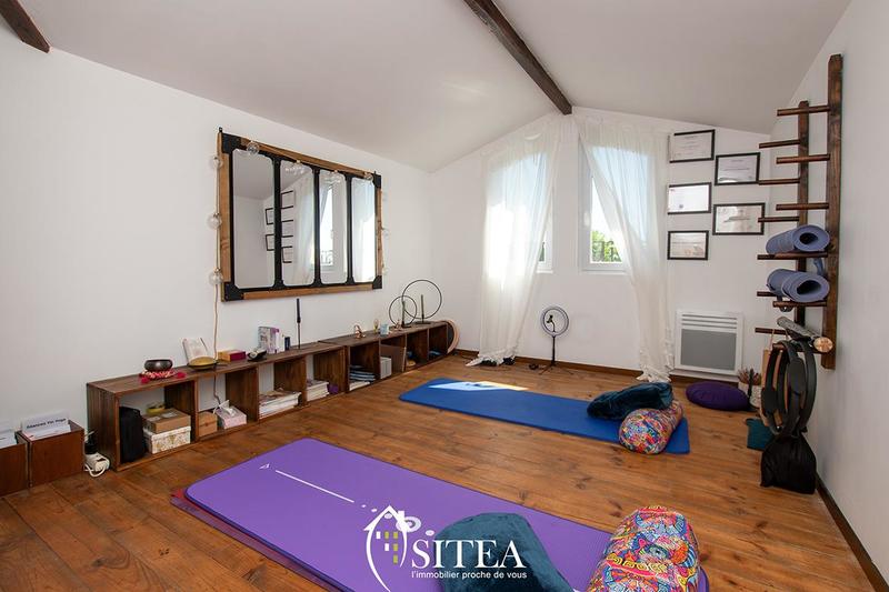 Maison - 209 m² - 5 pièces