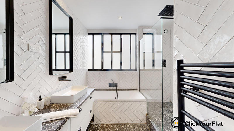 Local commercial - 107 m² - 4 pièces