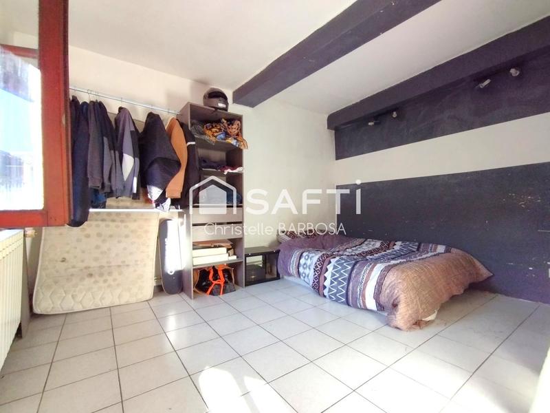 Maison - 121 m² - 7 pièces