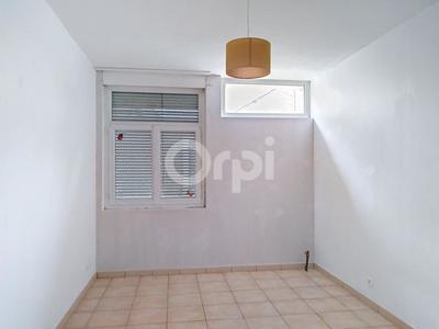 Appartement - 93 m² - 4 pièces