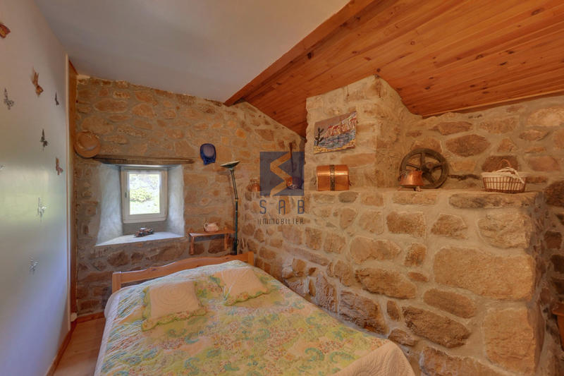 Maison - 113 m² - 5 pièces