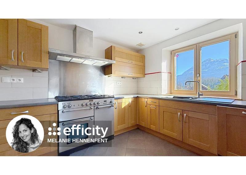 Appartement - 160 m² - 6 pièces