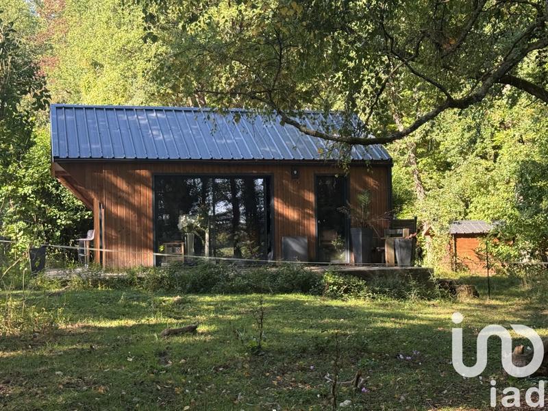 Maison - 300 m² - 8 pièces