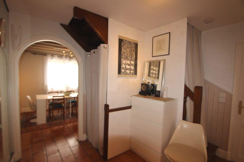 Maison - 230 m² - 10 pièces