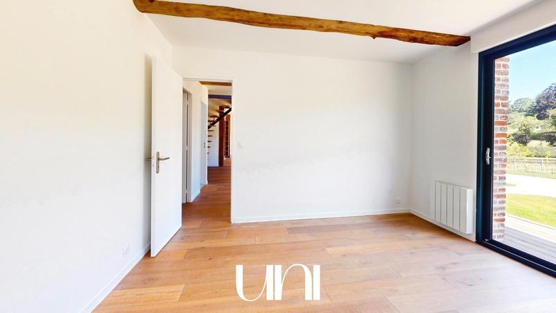 Maison - 205 m² - 7 pièces