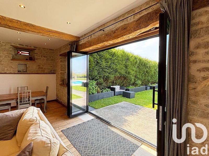 Maison - 287 m² - 12 pièces