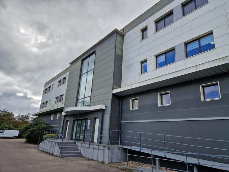 Bureau - 184 m² - 1 pièce