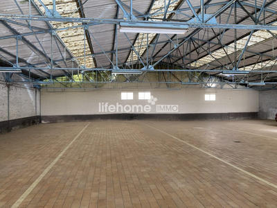 Local commercial - 830 m² - 4 pièces