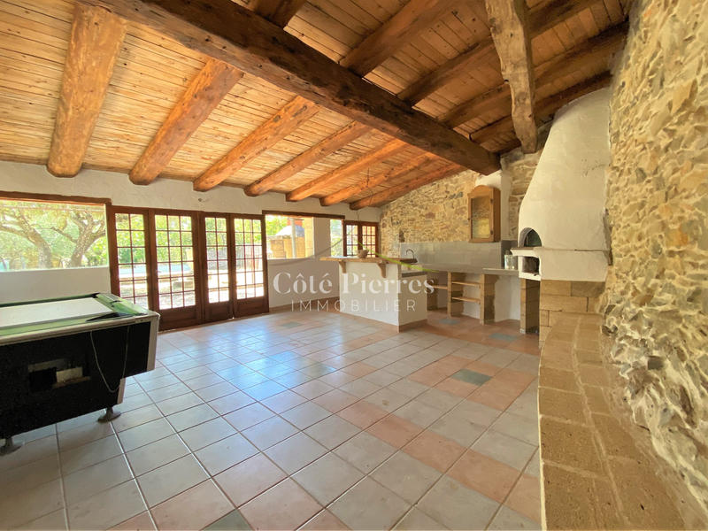Maison - 190 m² - 5 pièces