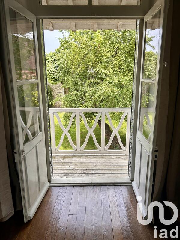 Maison - 235 m² - 7 pièces