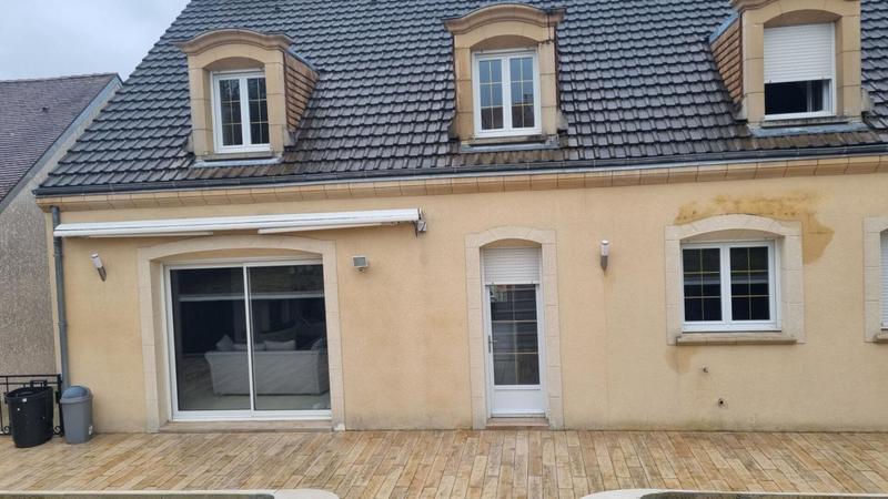 Maison - 224 m² - 8 pièces