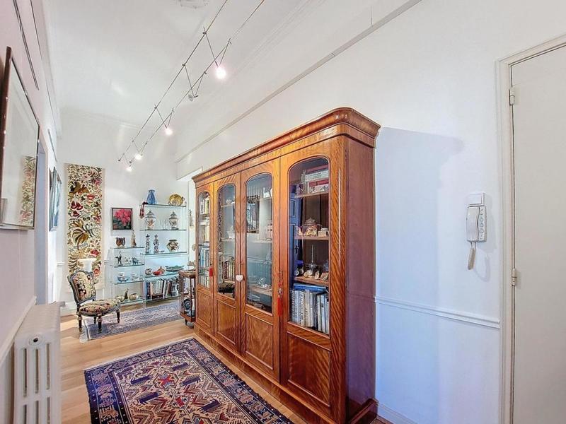 Studio - 135 m² - 5 pièces