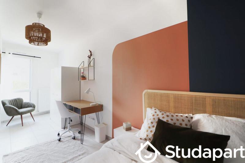 Chambre - 11 m² - 1 pièce