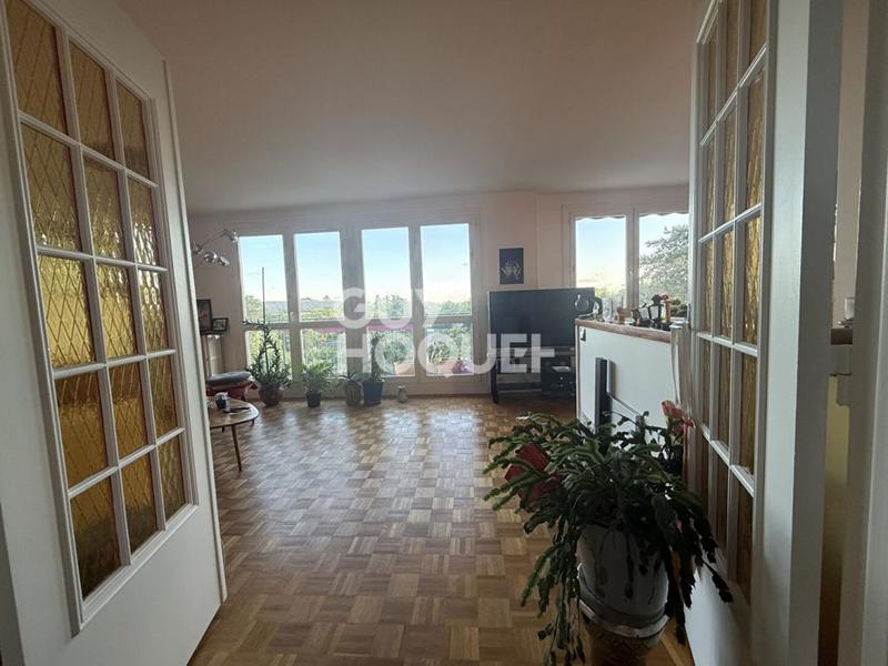 Appartement - 85 m² - 4 pièces