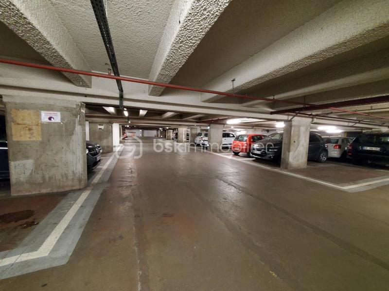 Parking - 12 m²