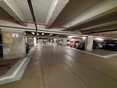 Parking - 12 m²