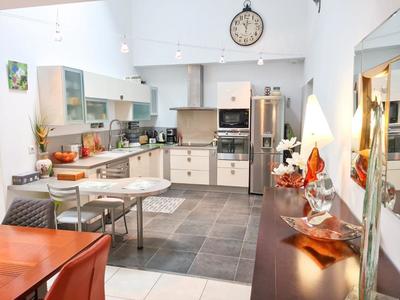 Maison - 171 m² - 6 pièces