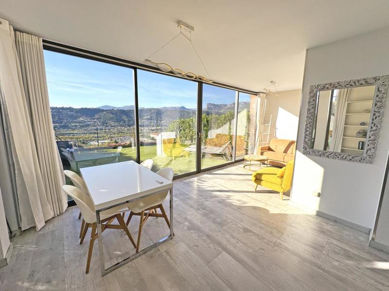 Appartement - 88 m² - 3 pièces