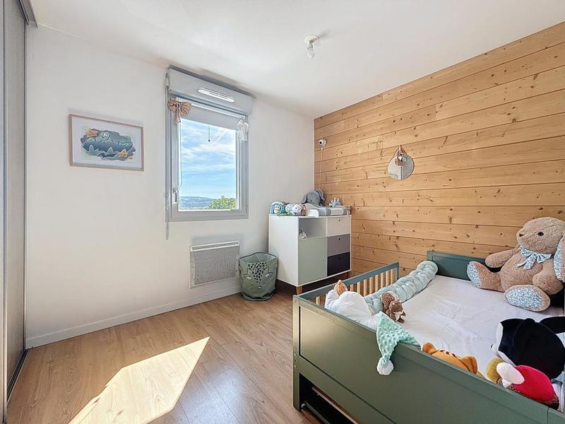 Appartement - 80 m² - 4 pièces