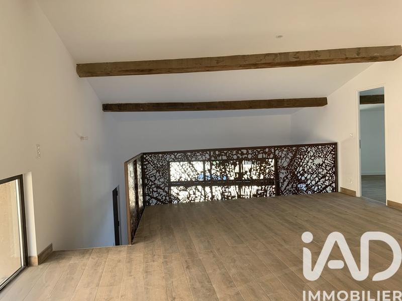 Maison - 202 m² - 5 pièces