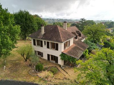 Maison de campagne - 185 m² - 6 pièces