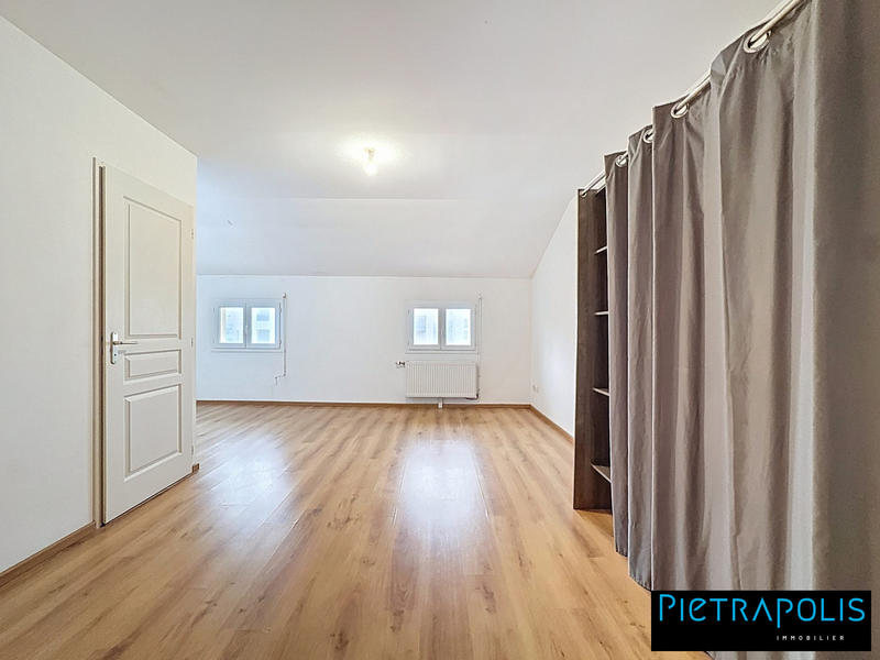 Appartement - 82 m² - 4 pièces