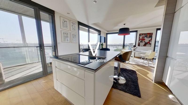 Appartement - 120 m² - 5 pièces