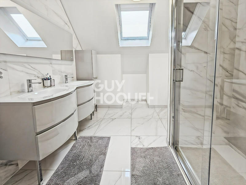 Maison - 144 m² - 5 pièces