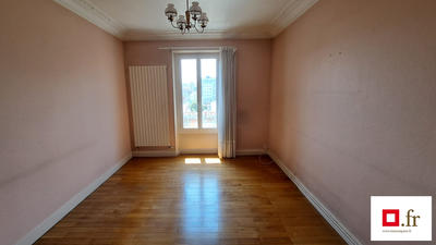 Appartement - 98 m² - 4 pièces