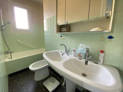 Maison - 96 m² - 6 pièces