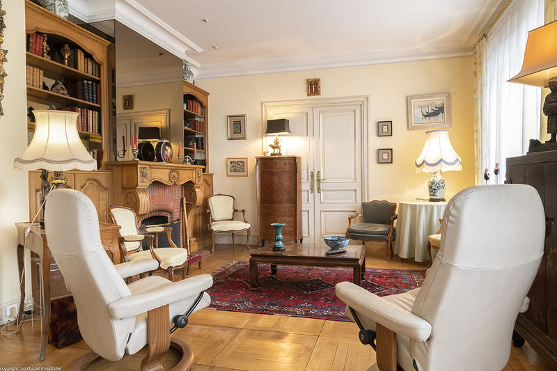 Villa - 205 m² - 9 pièces