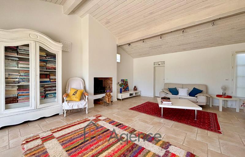 Maison - 204 m² - 5 pièces