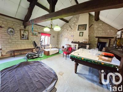 Maison - 250 m² - 15 pièces