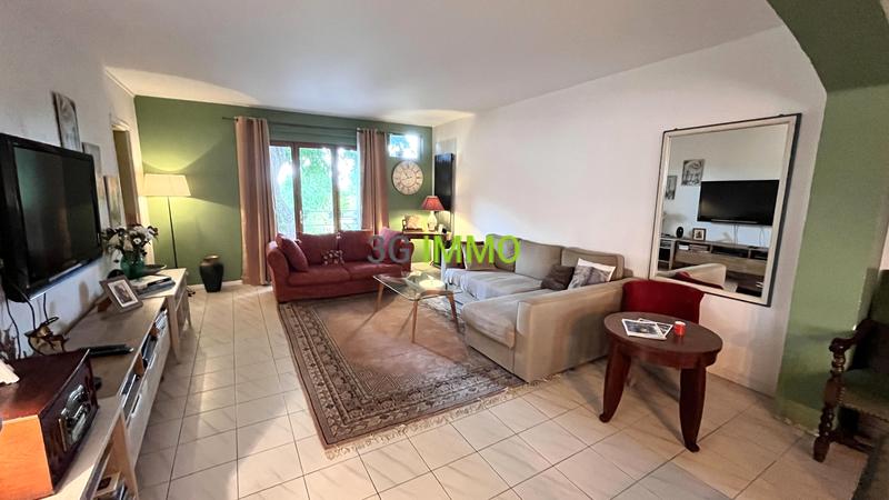 Maison - 224 m² - 8 pièces