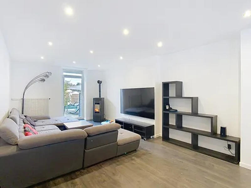 Maison - 192 m² - 7 pièces