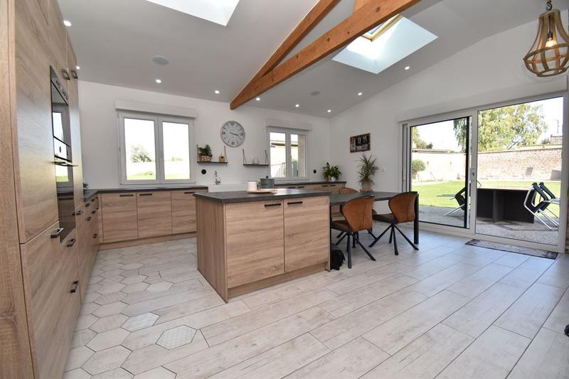 Corps de ferme - 245 m² - 8 pièces