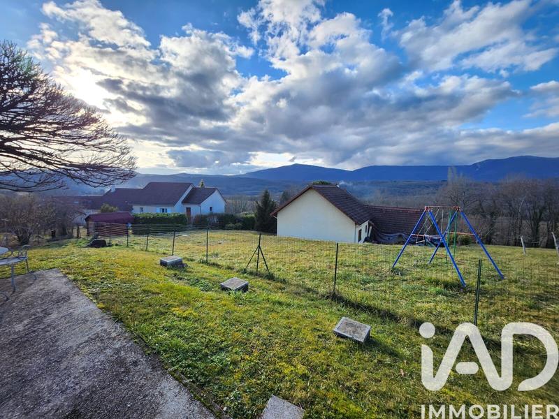 Maison - 111 m² - 6 pièces