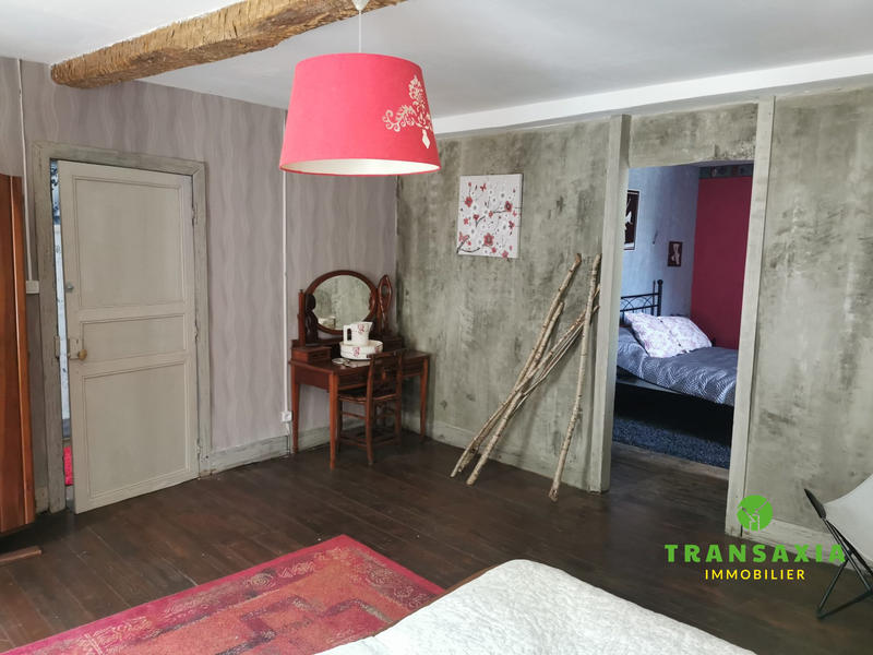 Maison traditionnelle - 306 m² - 16 pièces