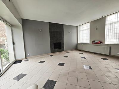 Maison - 204 m² - 8 pièces