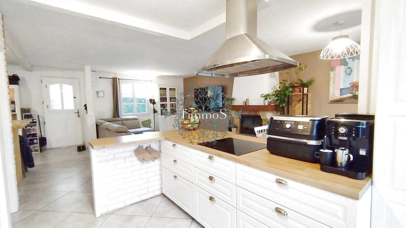 Maison - 145 m² - 6 pièces