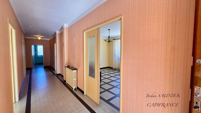 Maison - 170 m² - 8 pièces