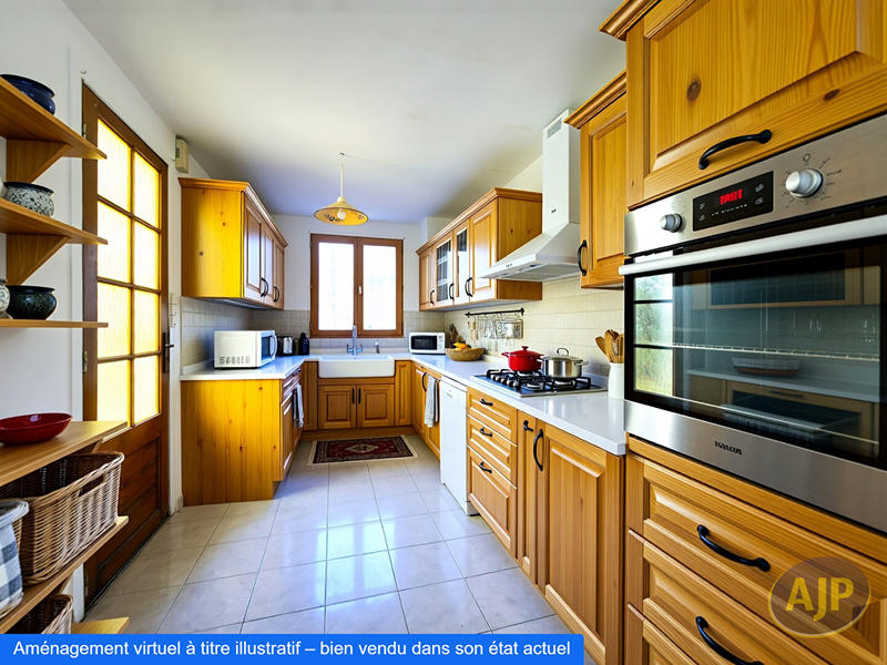 Immeuble - 111 m² - 5 pièces