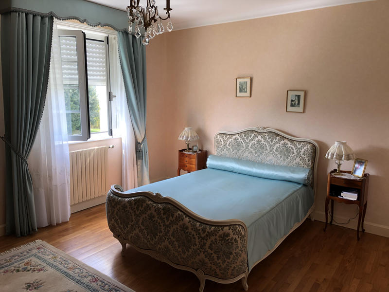 Maison - 180 m² - 6 pièces